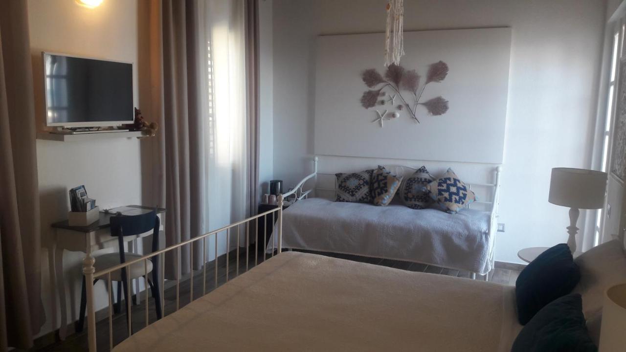 La Casa Di Nina Bed & Breakfast La Maddalena  Bagian luar foto